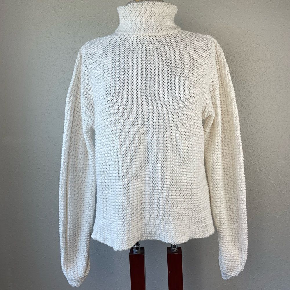 Fashion Bug Off-White Turtle Neck Sweater Size M EUC